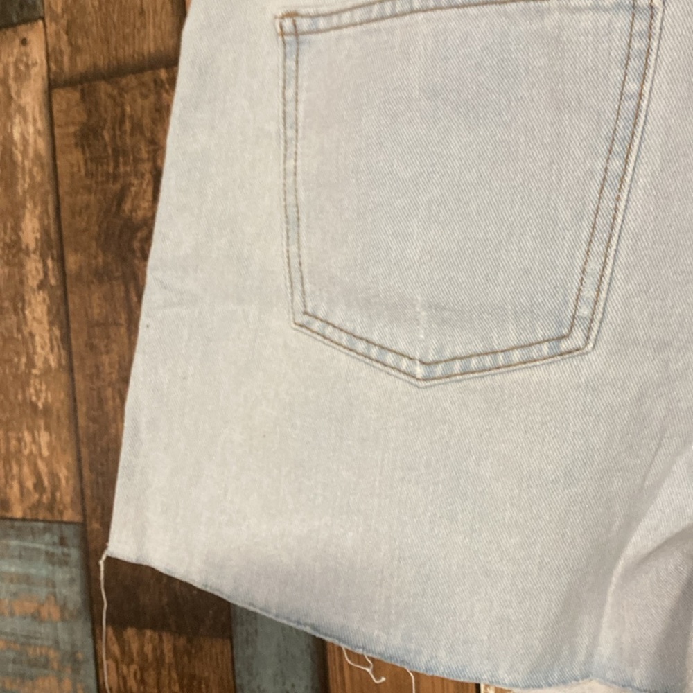 ☀️ - High Rise Cutoffs NWOT - Picture 11 of 12